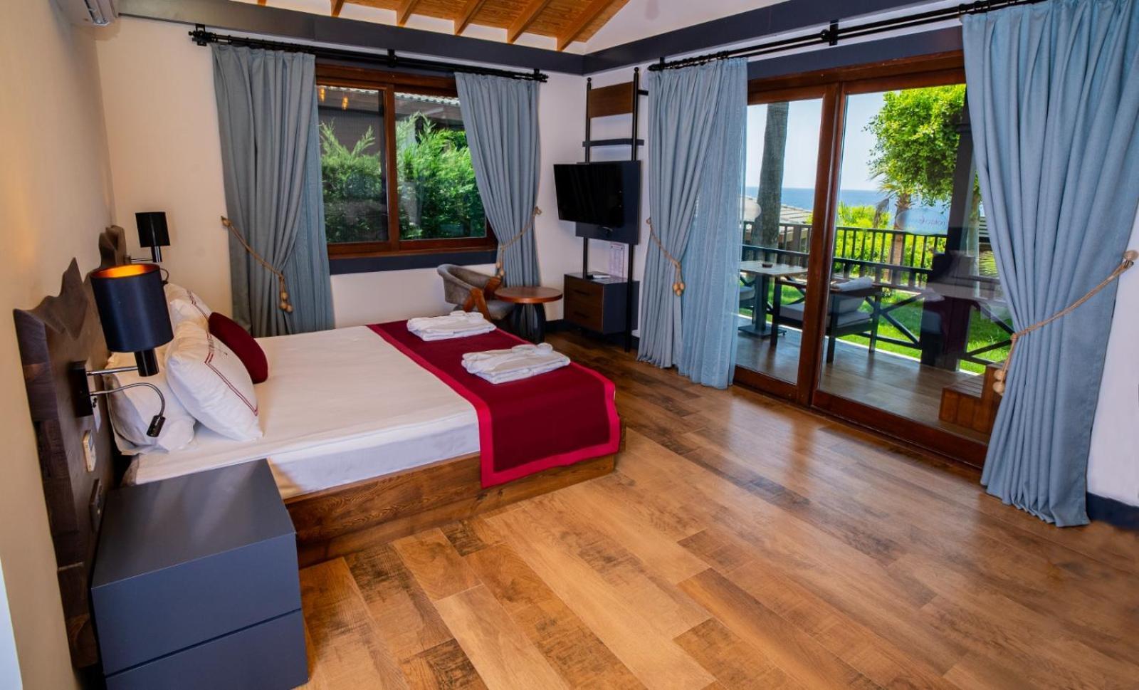 Porto Amore Club Hotel (Adults Only) 阿拉尼亚 外观 照片